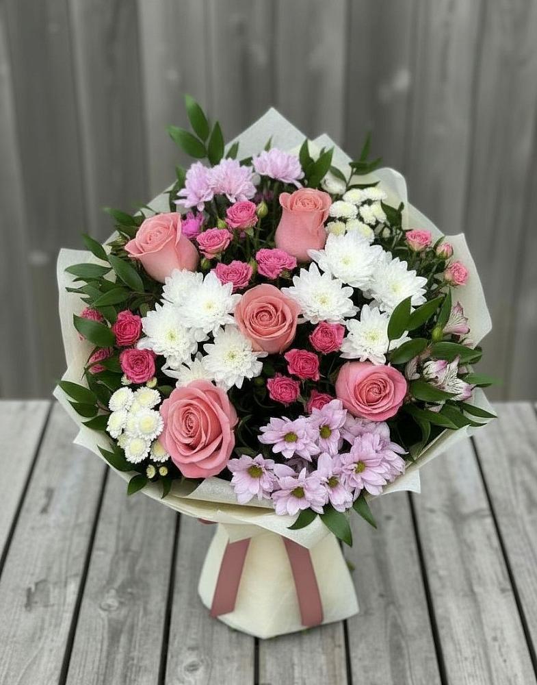 Букет цветов из: Альстромерии, Гвоздики, Розы и Хризантемы в Молоково