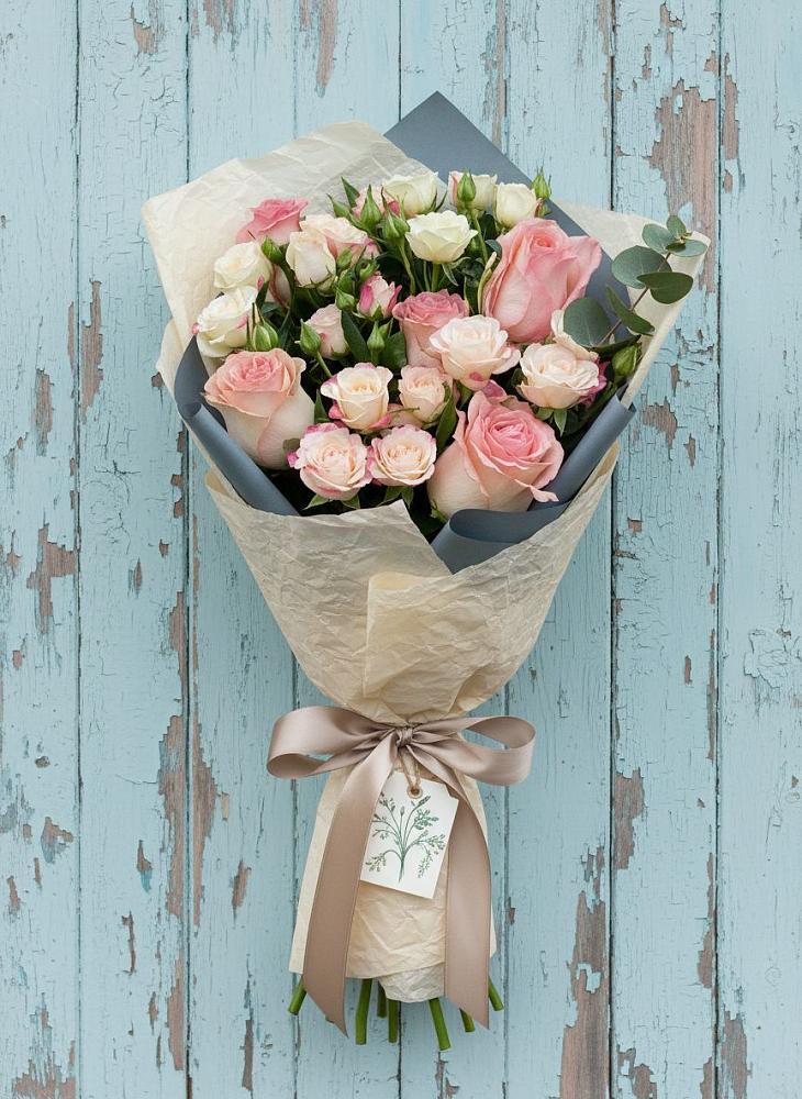 Букет цветов из: Розы в Молоково