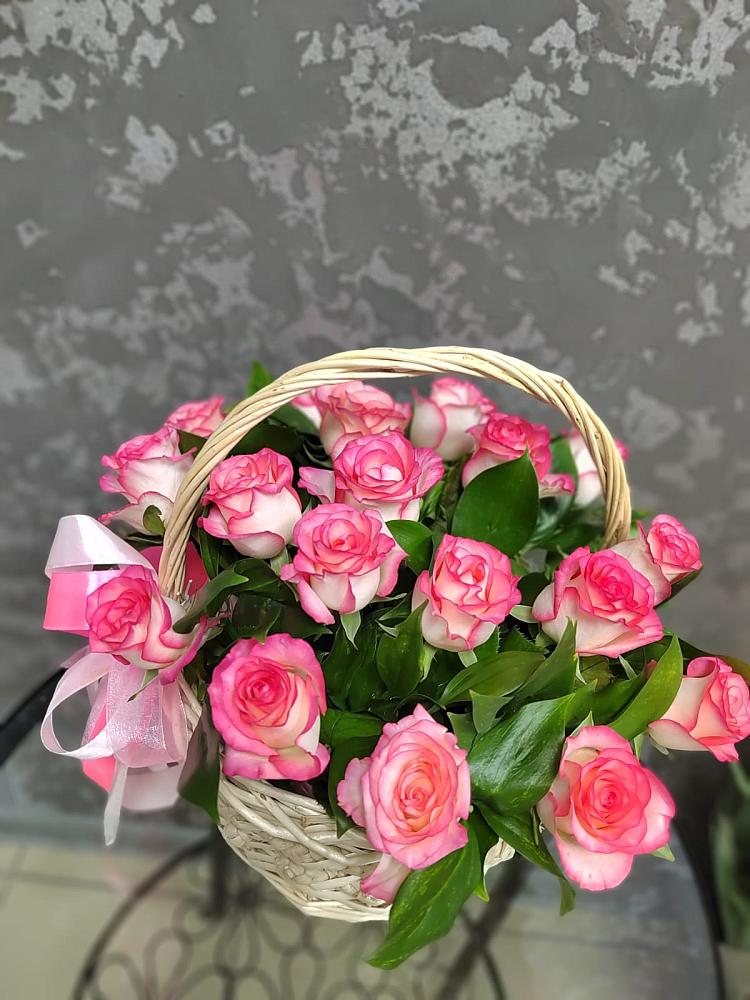 Цветочная композиция из Розы в корзине в Молоково