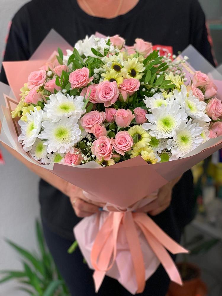 Букет цветов из: Розы и Хризантемы в Молоково