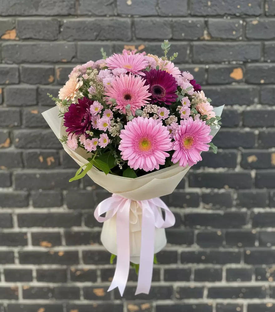 Букет цветов из: Герберы и Хризантемы в Молоково