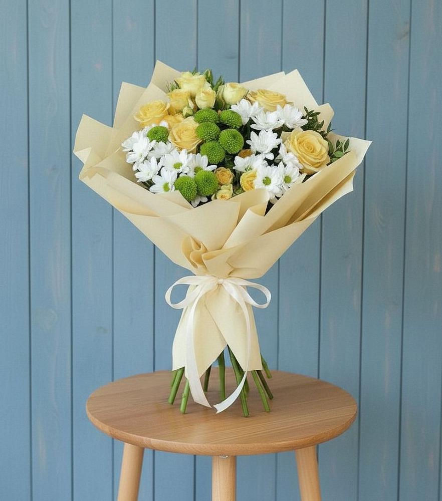 Букет цветов из: Хризантемы и Розы в Молоково