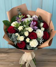 Букет цветов из:  Розы и Альстромерии в Молоково