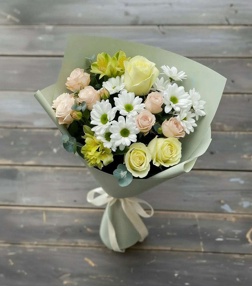 Букет цветов из: Альстромерии, Розы и Хризантемы в Молоково