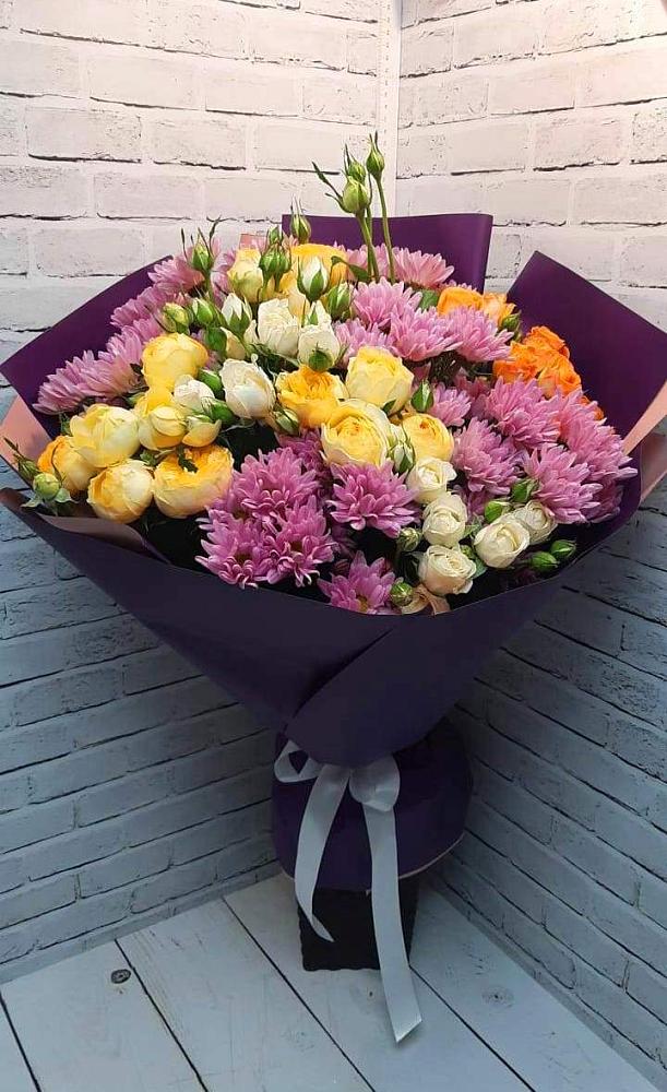Букет цветов из: Хризантемы и Розы в Молоково