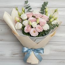 Букет цветов из:  Лизиантусы в Молоково