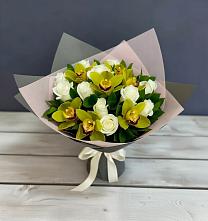 Букет цветов из:  Орхидеи и Розы в Молоково