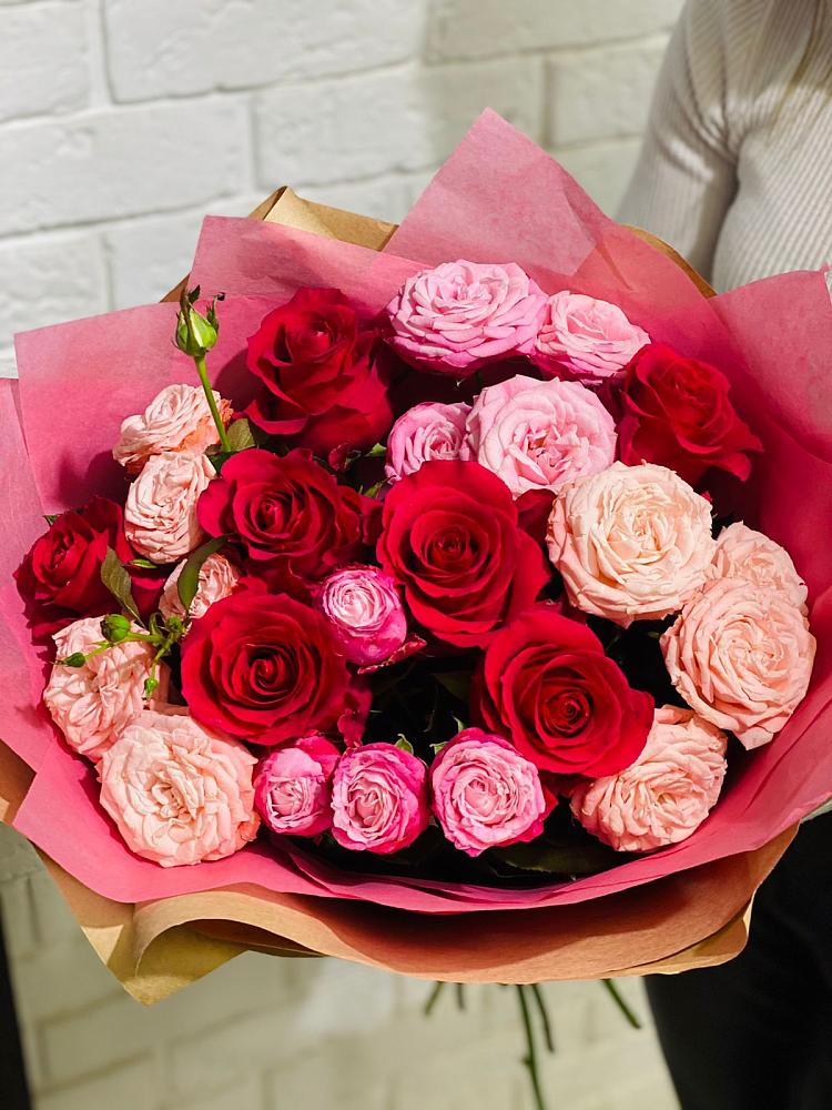 Букет цветов из: Розы в Молоково