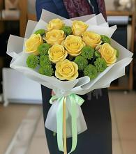 Букет цветов из:  Хризантемы и Розы в Молоково