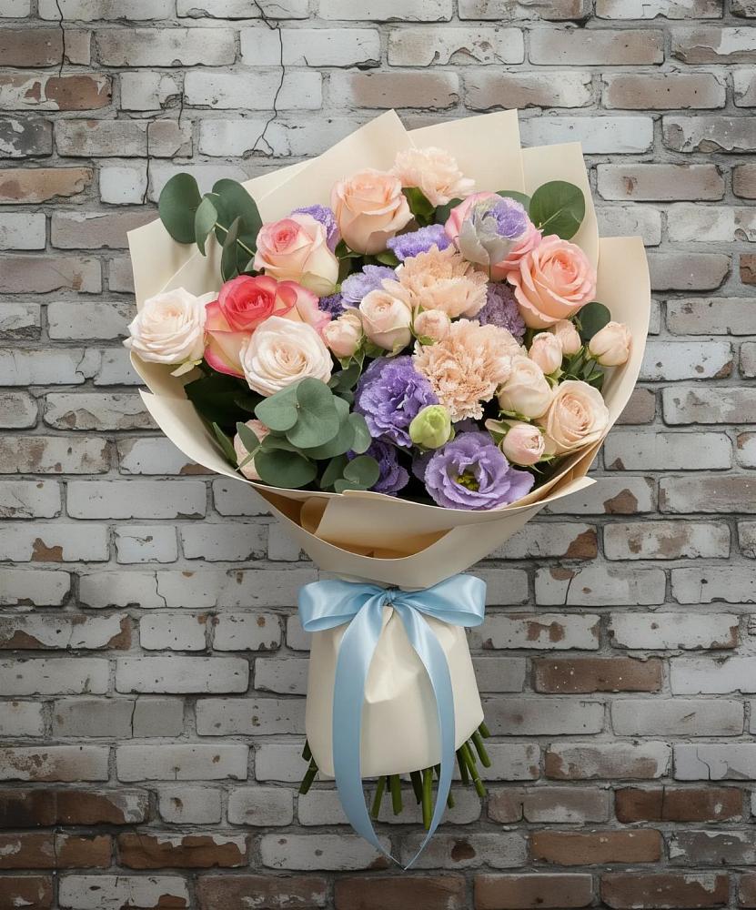 Букет цветов из: Розы, Лизиантусы и Гвоздики в Молоково