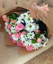 Букет цветов из:  Розы и Хризантемы в Молоково