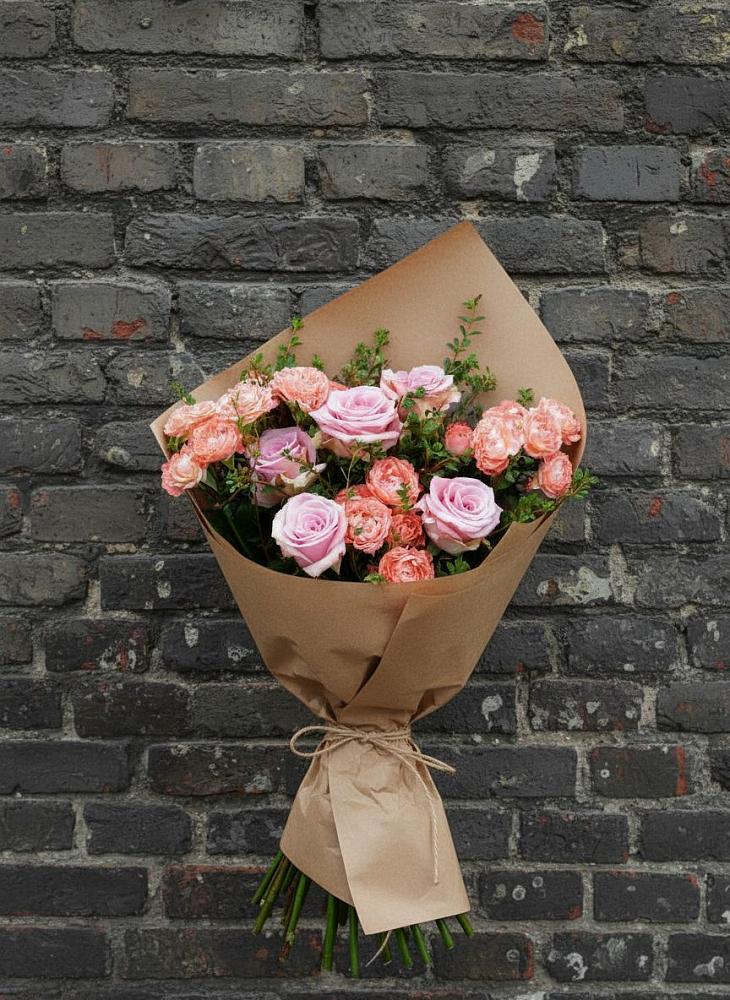 Букет цветов из: Розы в Молоково