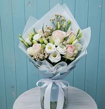 Букет цветов из:  Розы и Лизиантусы #REPLACE_PRED# Молоково