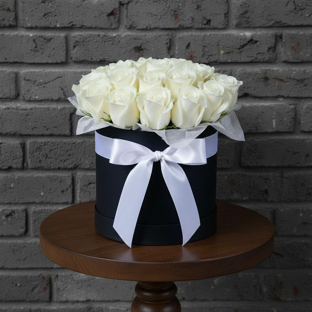 Цветочная композиция из Розы в шляпной коробке в Молоково