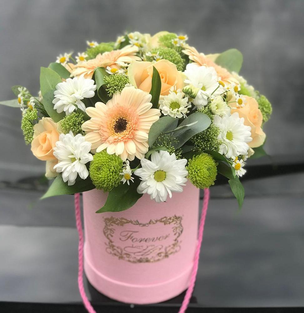 Цветочная композиция из Розы, Герберы и Хризантемы в шляпной коробке в Молоково