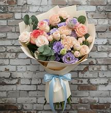 Букет цветов из:  Розы, Лизиантусы и Гвоздики в Молоково