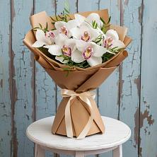 Букет цветов из:  Орхидеи и Розы в Молоково