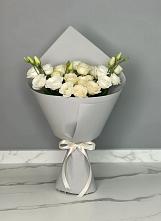 Букет цветов из:  Розы и Лизиантусы в Молоково